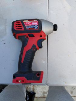Milwuakee 1/4 Impact Driver