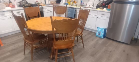 Table and 5 chairs.