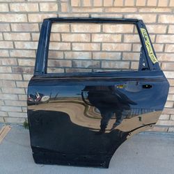 2017-19 Honda CR-V Left Back Door