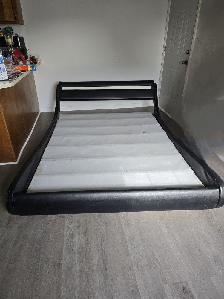 Queen Size Platform Bed