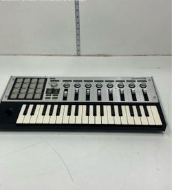 Korg microKONTROL 2000s MIDI Studio Controller 37-Key Pads Sliders KL.Zz