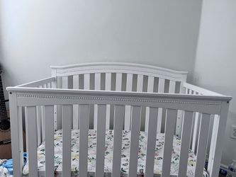 Delta Waverly 6 in 1 Convertible Crib