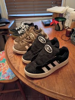 YOUTH SIZE 4 EACH $10 OR $25 FOR THE 3 PAIRS PICK UP IN SUN VALLEY