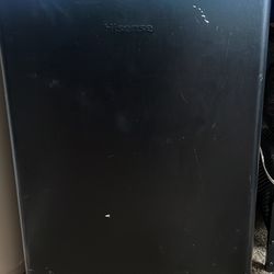 Hisense Mini Fridge (works,clean)