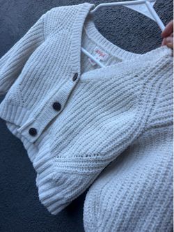 Cat & Jack girls sweater