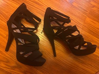 Woman heels size 11