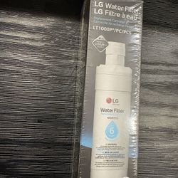 LG LT1000P - 6 Month / 200 Gallon Capacity Replacement Refrigerator Water Filter