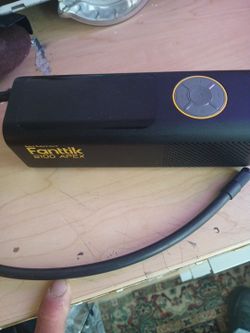 Electric tire pump