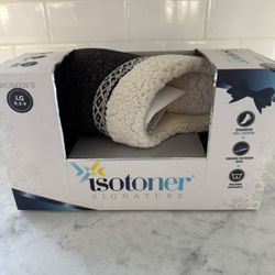 NEW IN BOX - Isotoner Signature Women's Gray Heather-Knit Hoodback Slippers Shoes Size 8.5-9