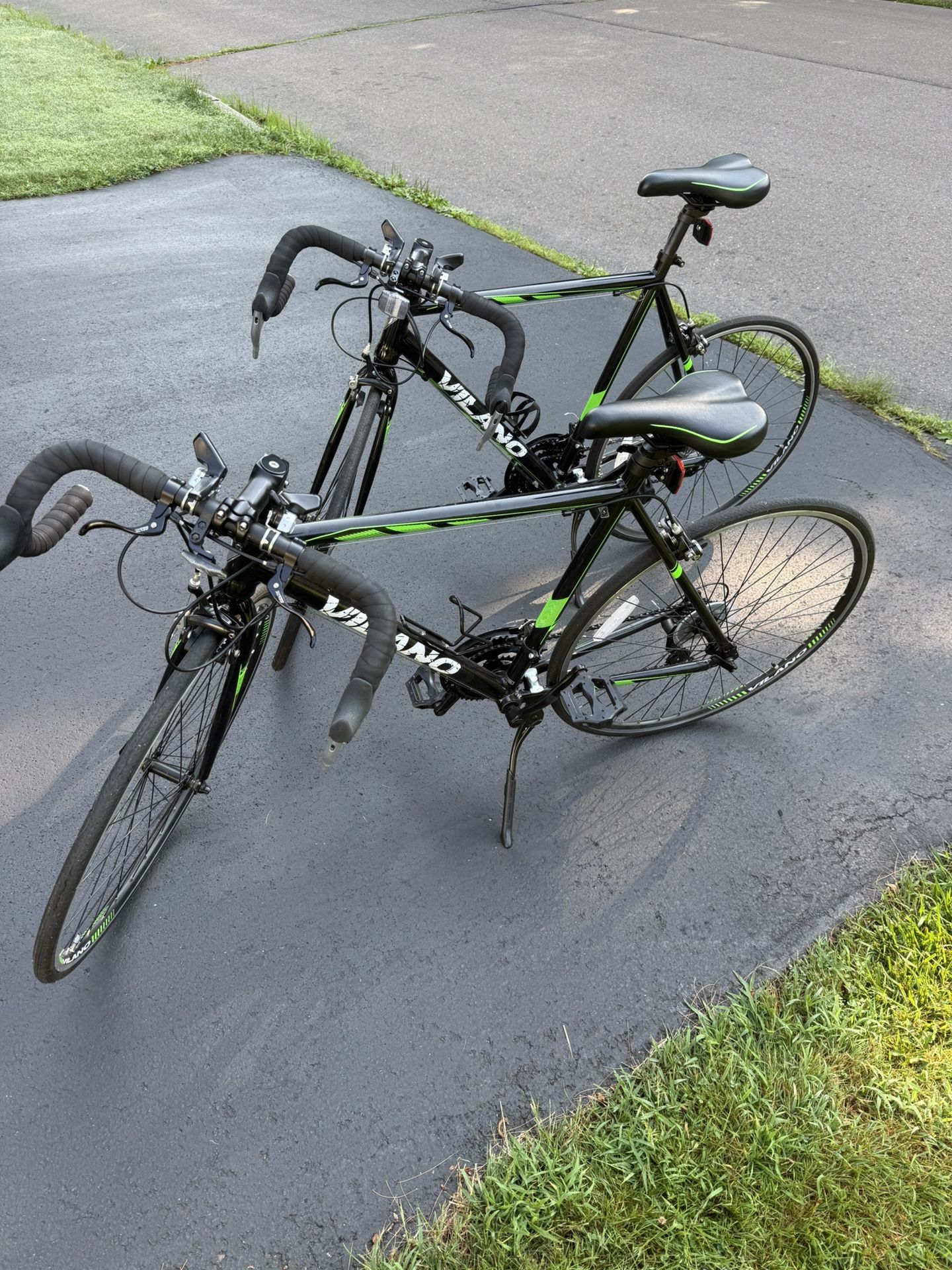 Vilano Bicycles - 2 Bikes