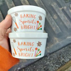 Two Little Dishes With The Saying