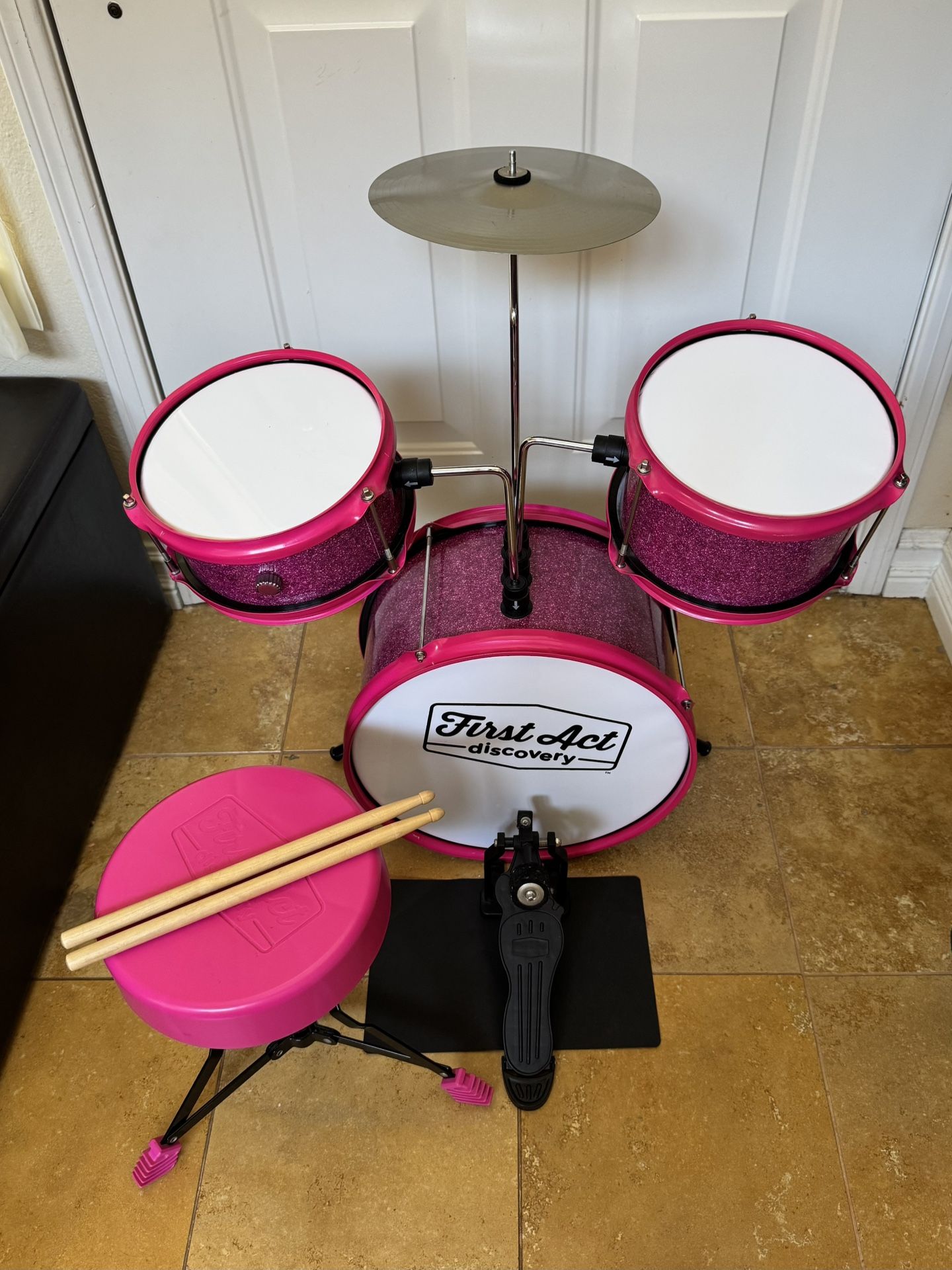 First Act Discovery Drum Set For Girls Pink Color