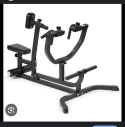 Titan Fitness Seated Row Machine