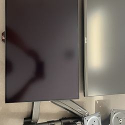 (2) ASUS Rog Swift 27” Oled Monitor & ASUS 27” 4k Monitor