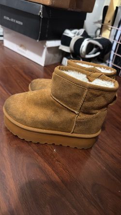 Platform boots 10c