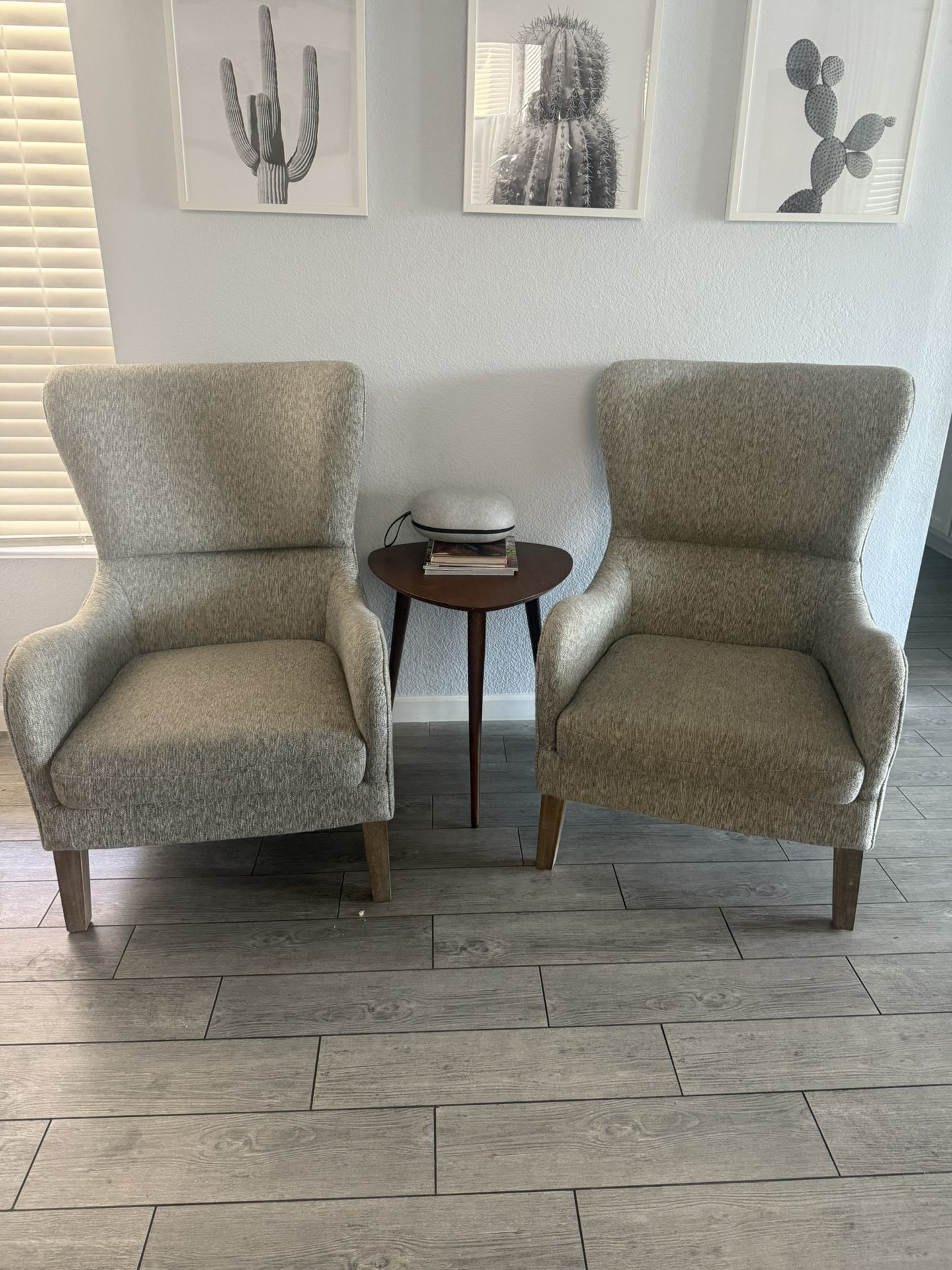 Set of 2 Gray Wingback Chairs