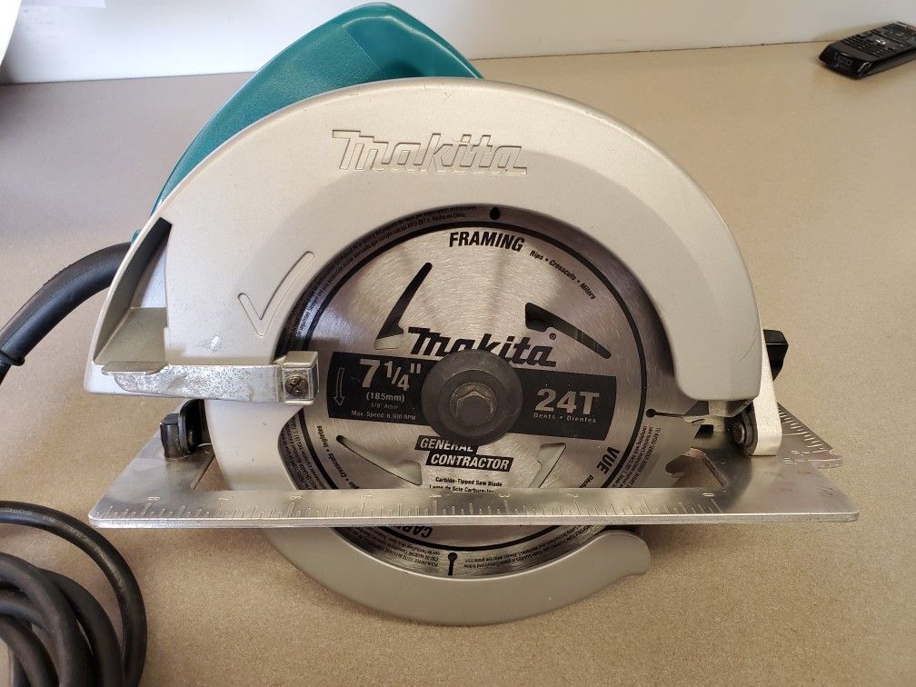 Makita Circular Saw