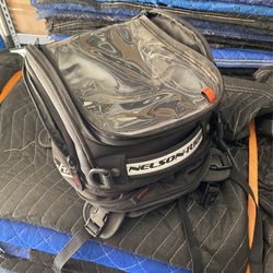 Nelson Rigg Bag 