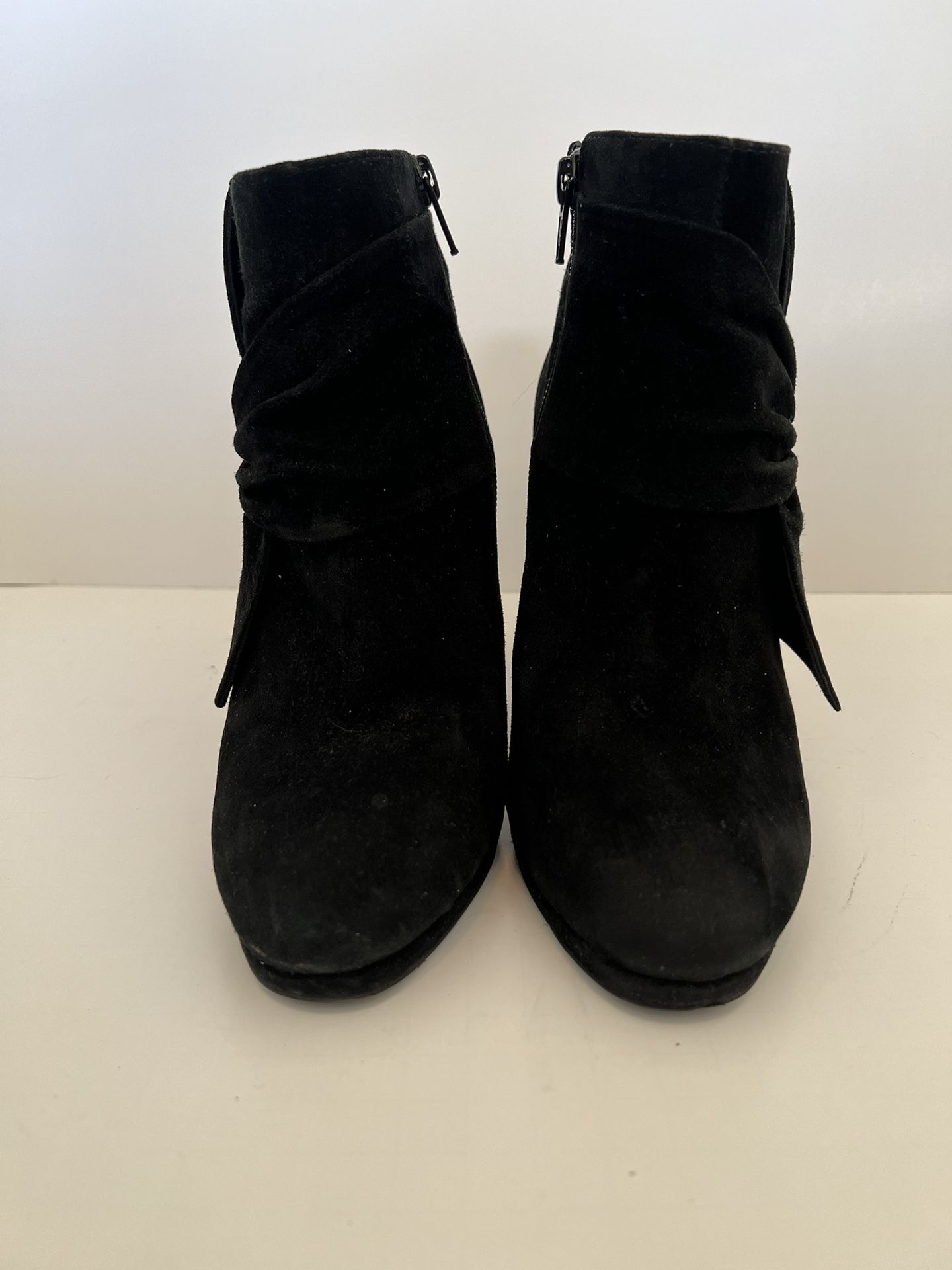 Gianni Bini Black Suede High Heel Bootie Size 6 Bow & Zipper