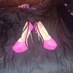 Hot Pink Black And White Pink Pumps, Size 8, 6 Inch Heel