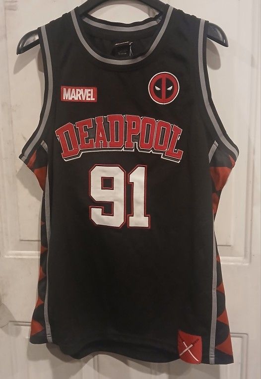 Marvel Deadpool Wilson #91 Basketball