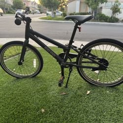 REI Co Op REV 20 (20” Kids Bike)