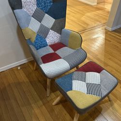 Arm Chair With Ottoman 