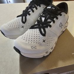 ON Cloud X 4 Womens Shoes