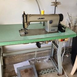 Juki Electric Sewing Machine. Industrial