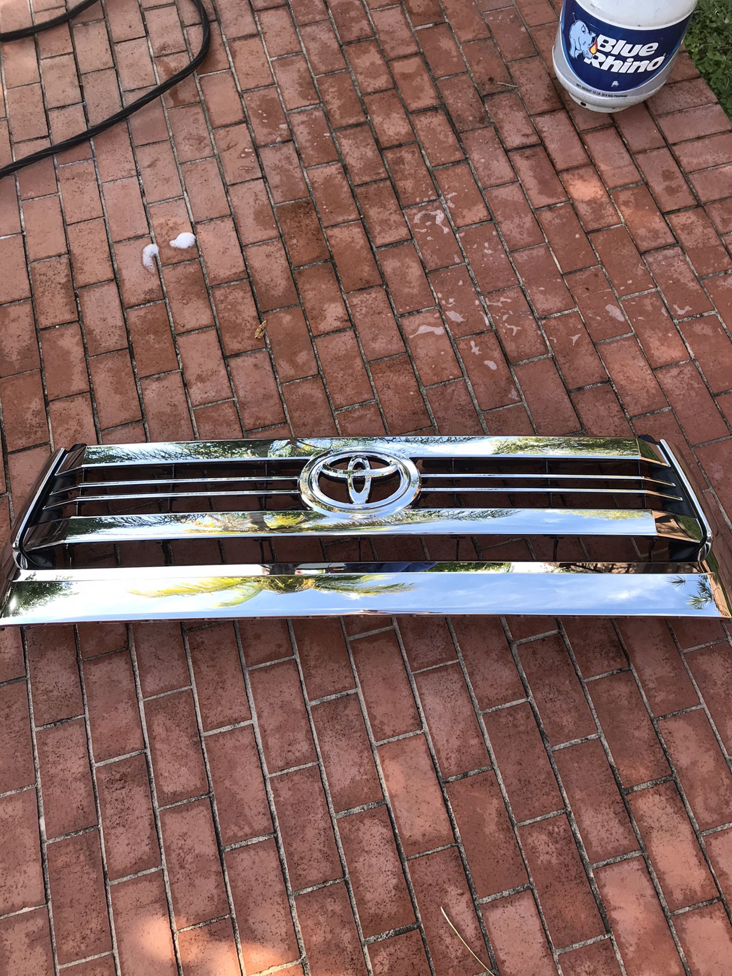 Toyota Tundra Front Grill 2014-2019