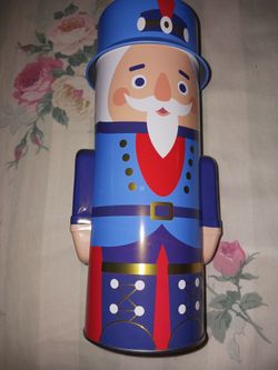 DIY-Tin Can Nutcracker