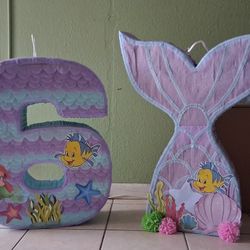 Glo's Custom Made Pinatas