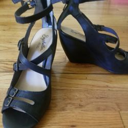 Seychelles Black  Ankle Strappy Sandals Size 6.5