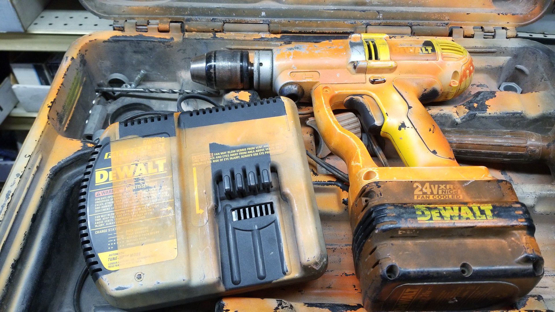 Tools 24 volt hammer drill