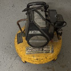 Campbell Hausfeld 4 Gallon Air Compressor 