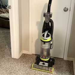 Bissell CleanView Rewind Pet Vacuum Cleaner
