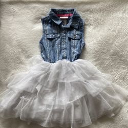 Girl’s Dress