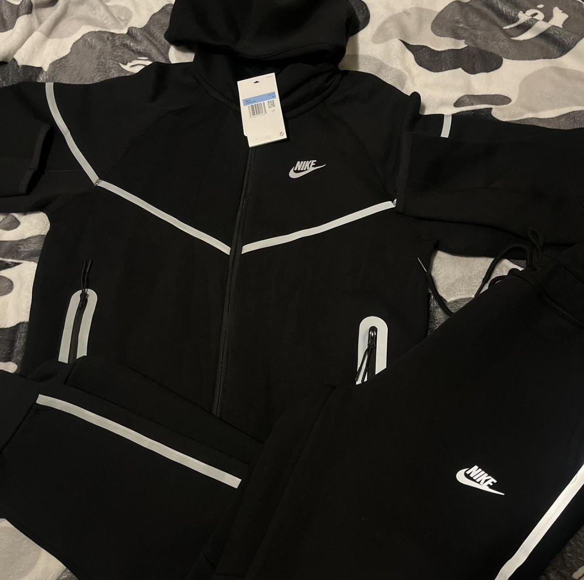 nike tech