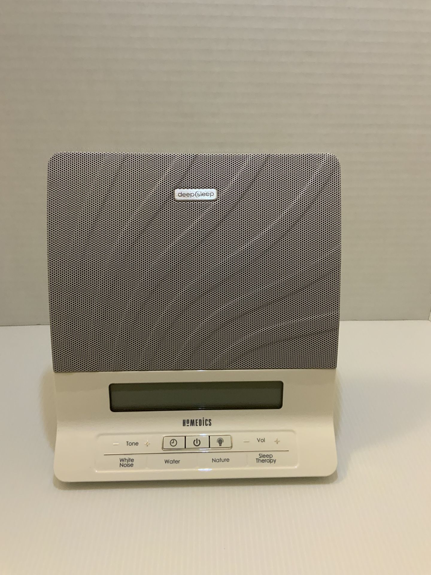 Deep Sleep Renewal Sleep Therapy Sound Machine, Model HDS-2000