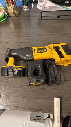 DeWalt saw