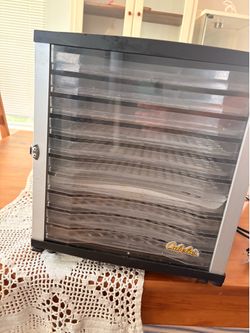 Cabela’s Tray Food Dehydrator (Model DH10)