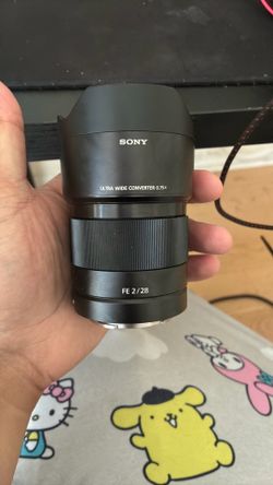 (COMBO) Sony 28mm f/2-22 standard lense w/ ultra wide converter