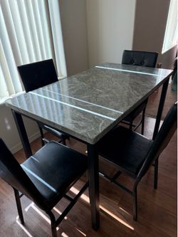 Dining set