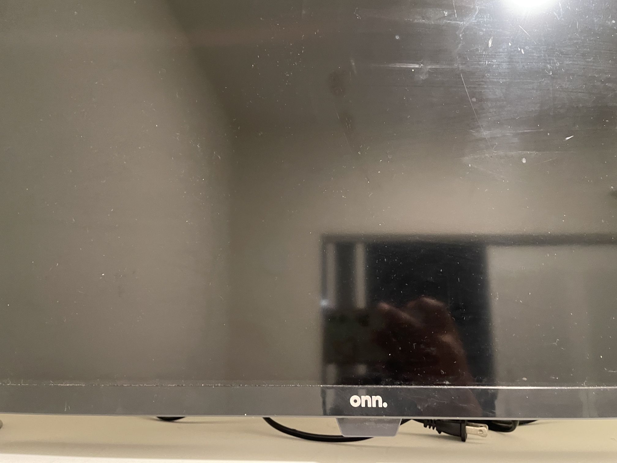 Onn. Tv 32 Inch . New Very Less  Used 