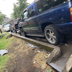 2001 Suburban 