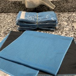 Wrap Around Cooling Towels- Set of 10! *BRAND NEW*