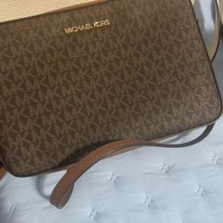 Michael Kors Crossbody