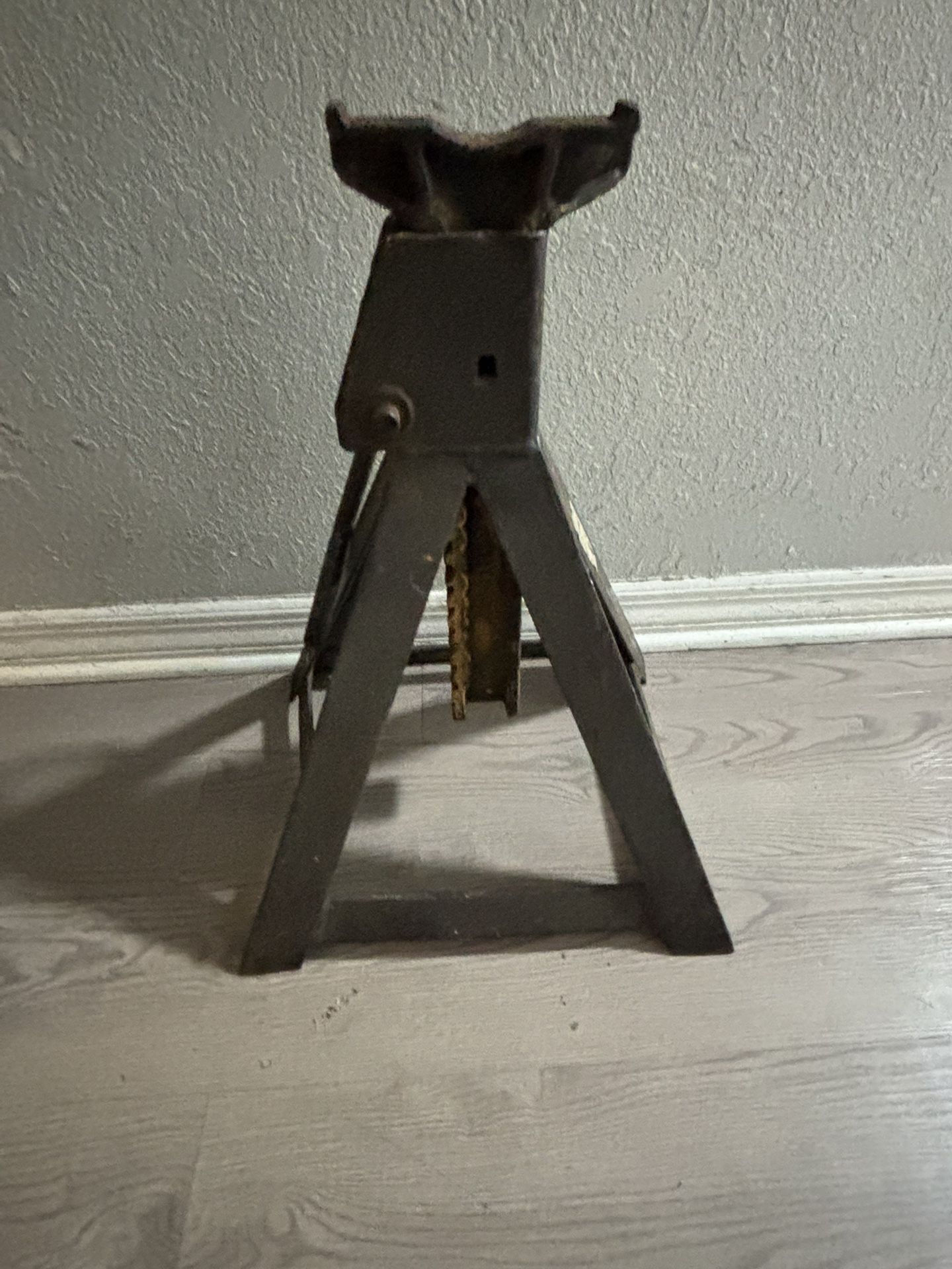Jack Stand