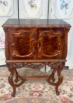 Antique Beautiful Carved Walnut Humidor Over 100 Years Old. Copper Lined For Cigars