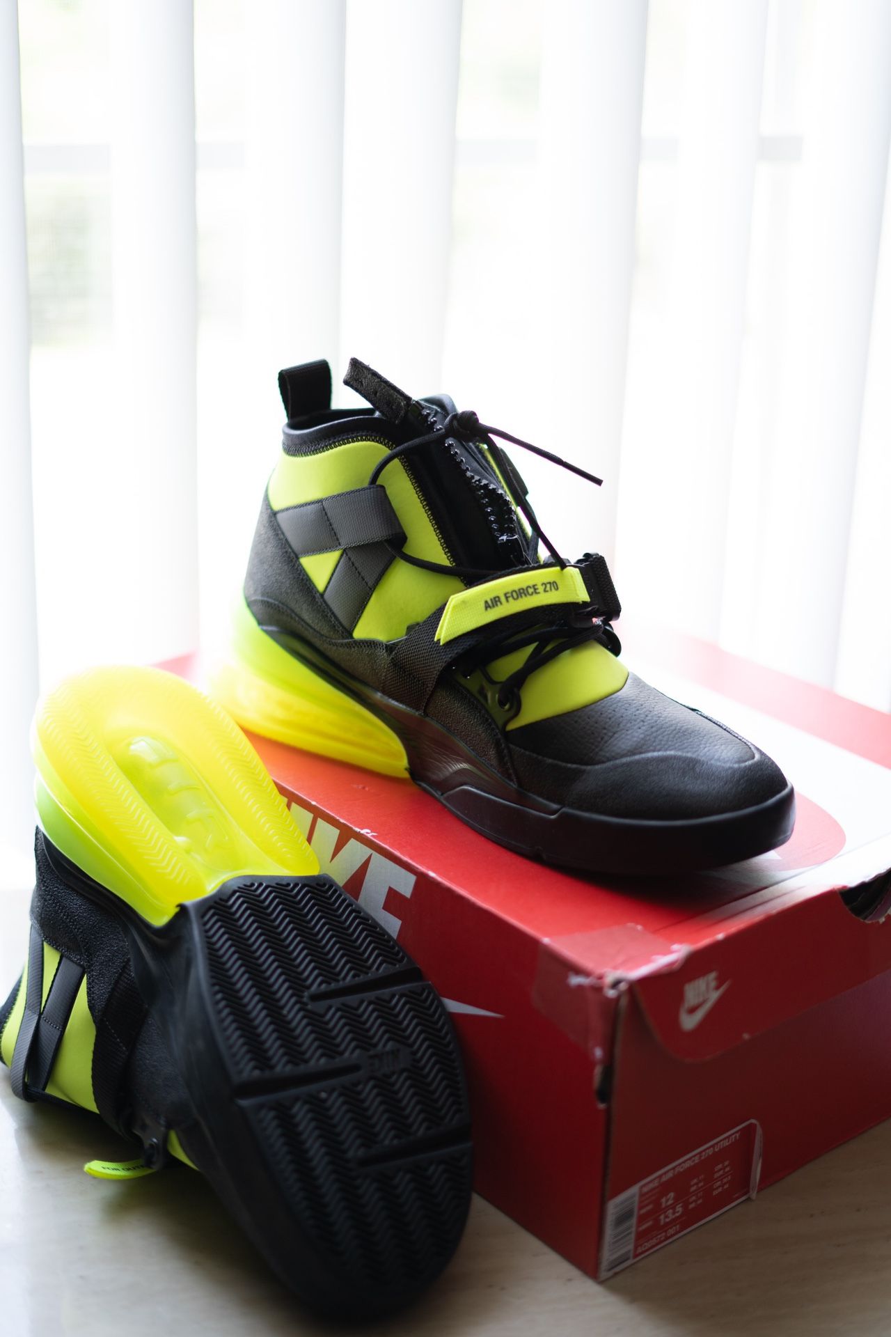 Nike Air Force 270 Utility Volt